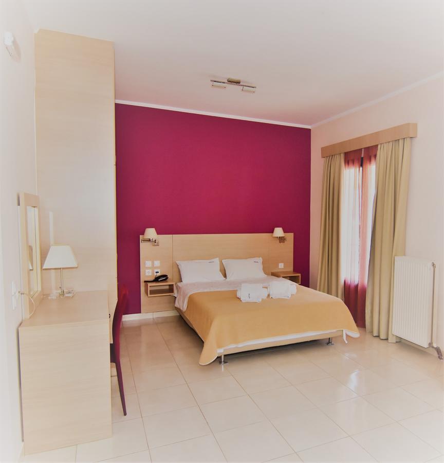 Iridanos Hotel Antikyra Exterior foto